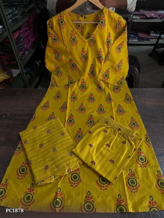 Heavy Cotton Three Piece Suit - Image 5