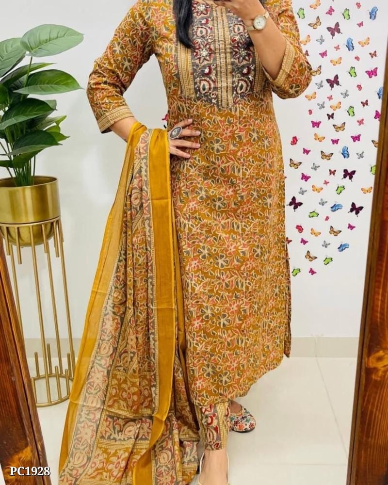 Embroidery Cotton Three Piece Suit - Image 13